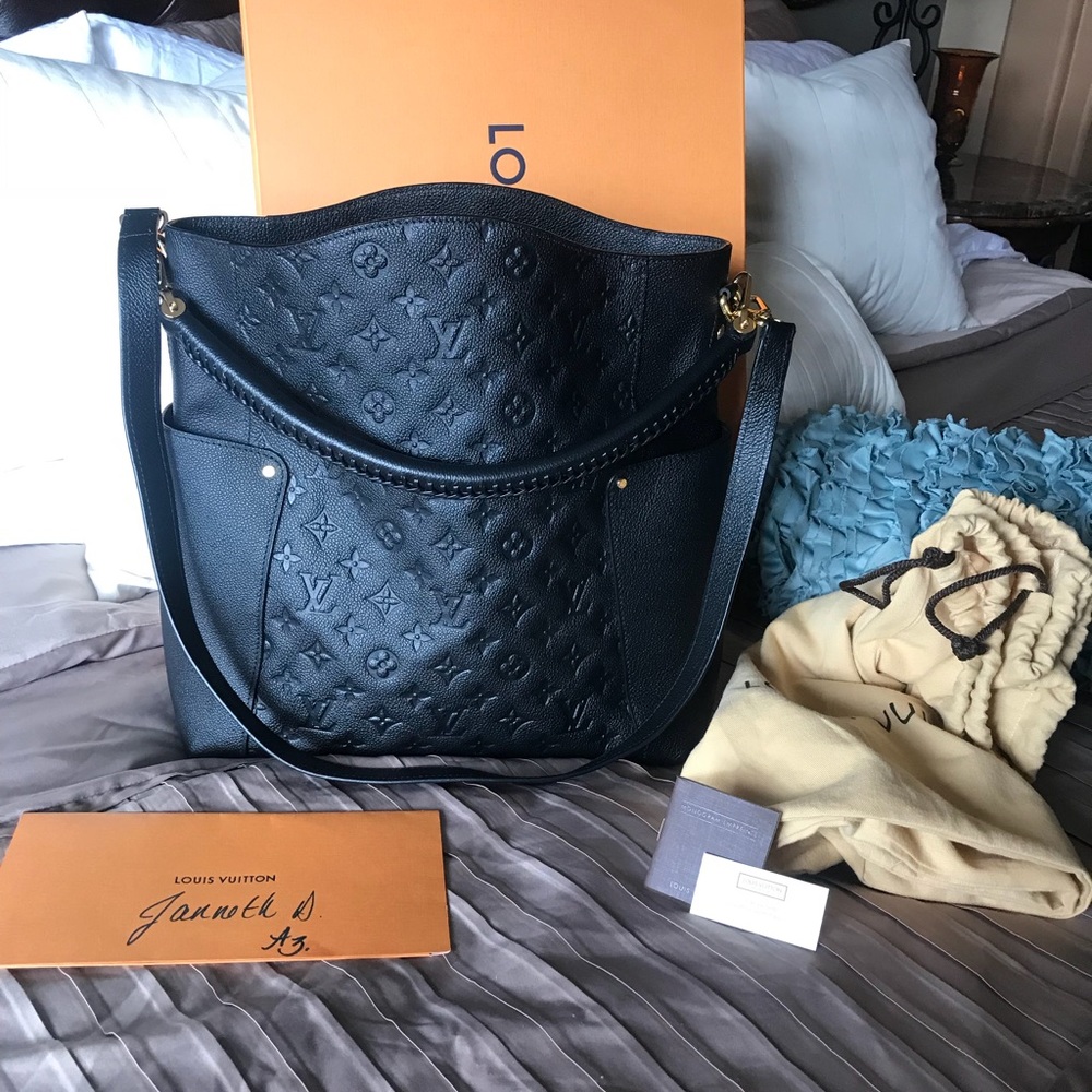 ❗️Sold❗️Louis Vuitton Bagatelle Nior Empreinte
